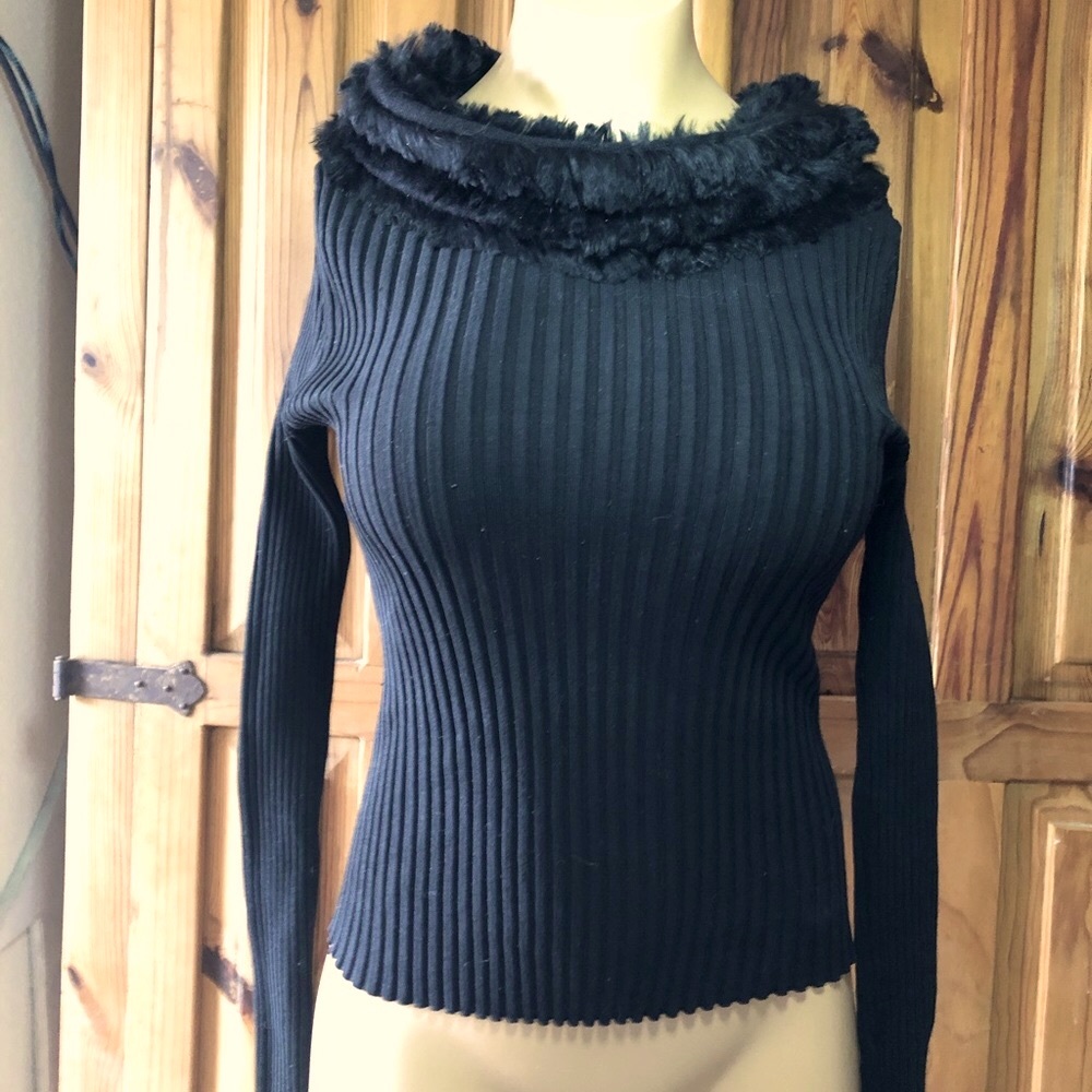 Silk Sweater with Fur Collar
